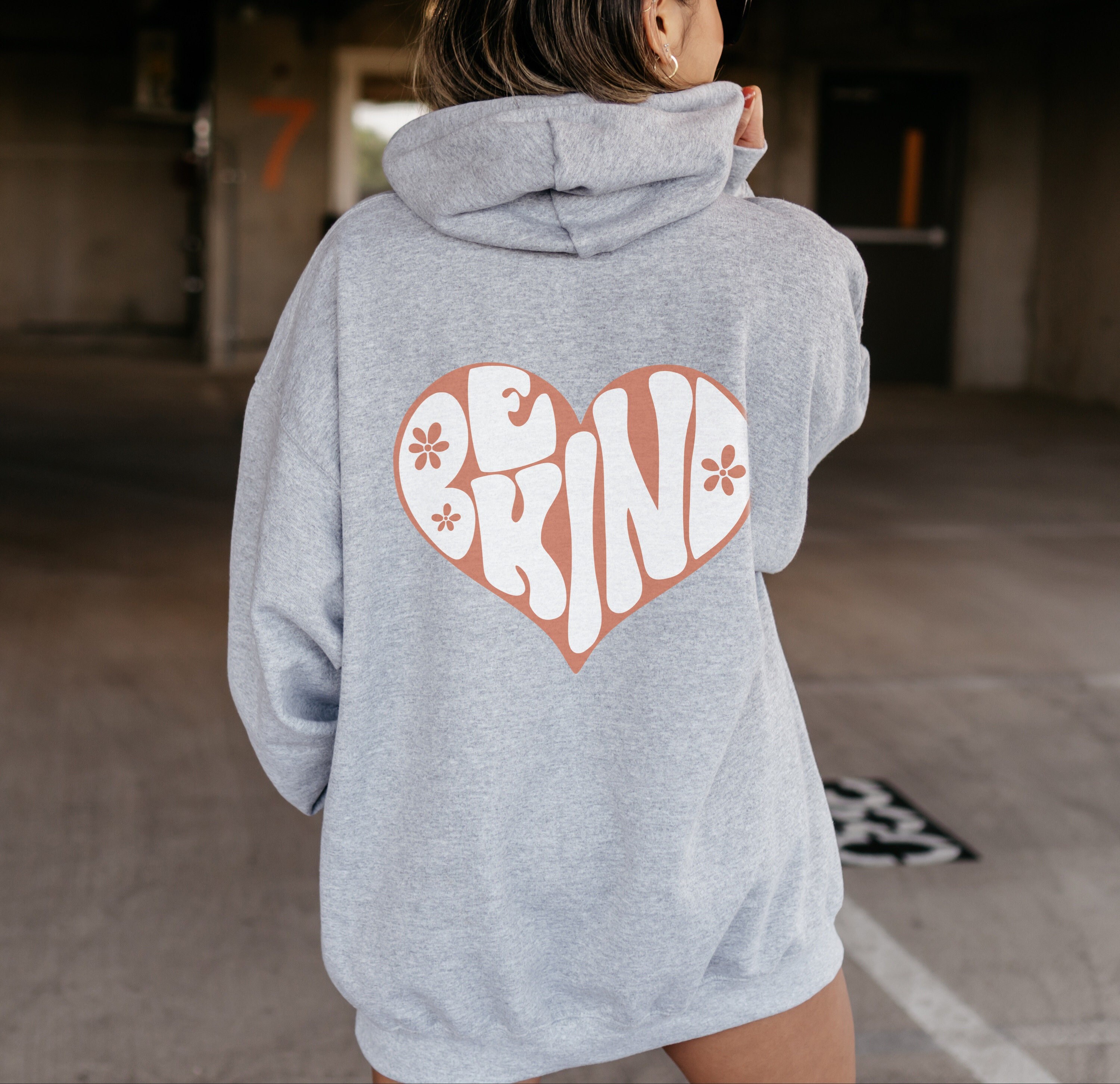 Retro Be Kind Hoodie with Words on Back Print Hoodie Preppy Sweatshirt with Sayings on Back VSCO Hoodie Trendy Hoodies Egirl Clothing Women