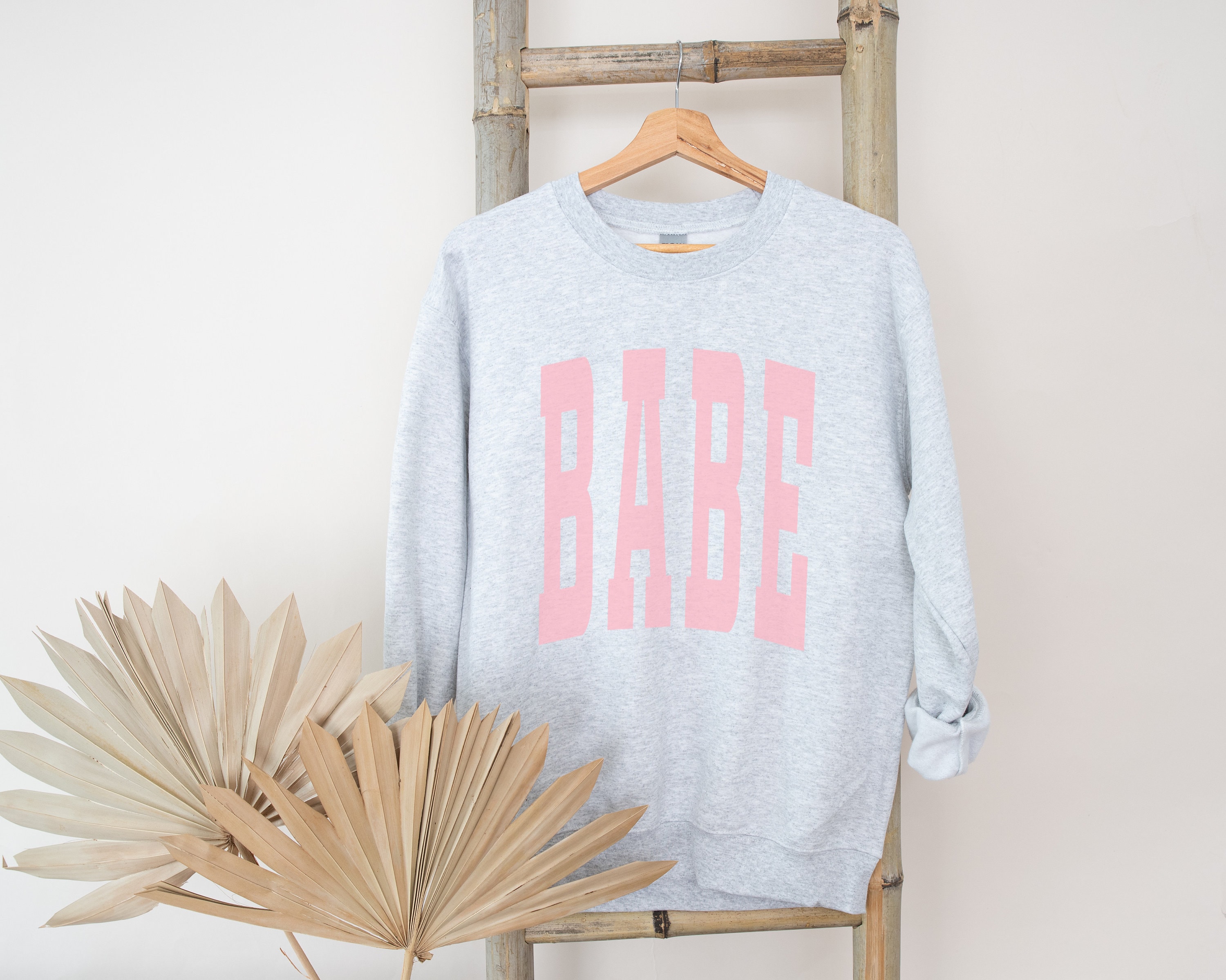 Babe Sweatshirt Bachelorette Party Sweatshirts Bride Sweatshirt Bridal Party Gifts Babe Sweatshirt Light Gray Crewneck Trendy Sweatshirts