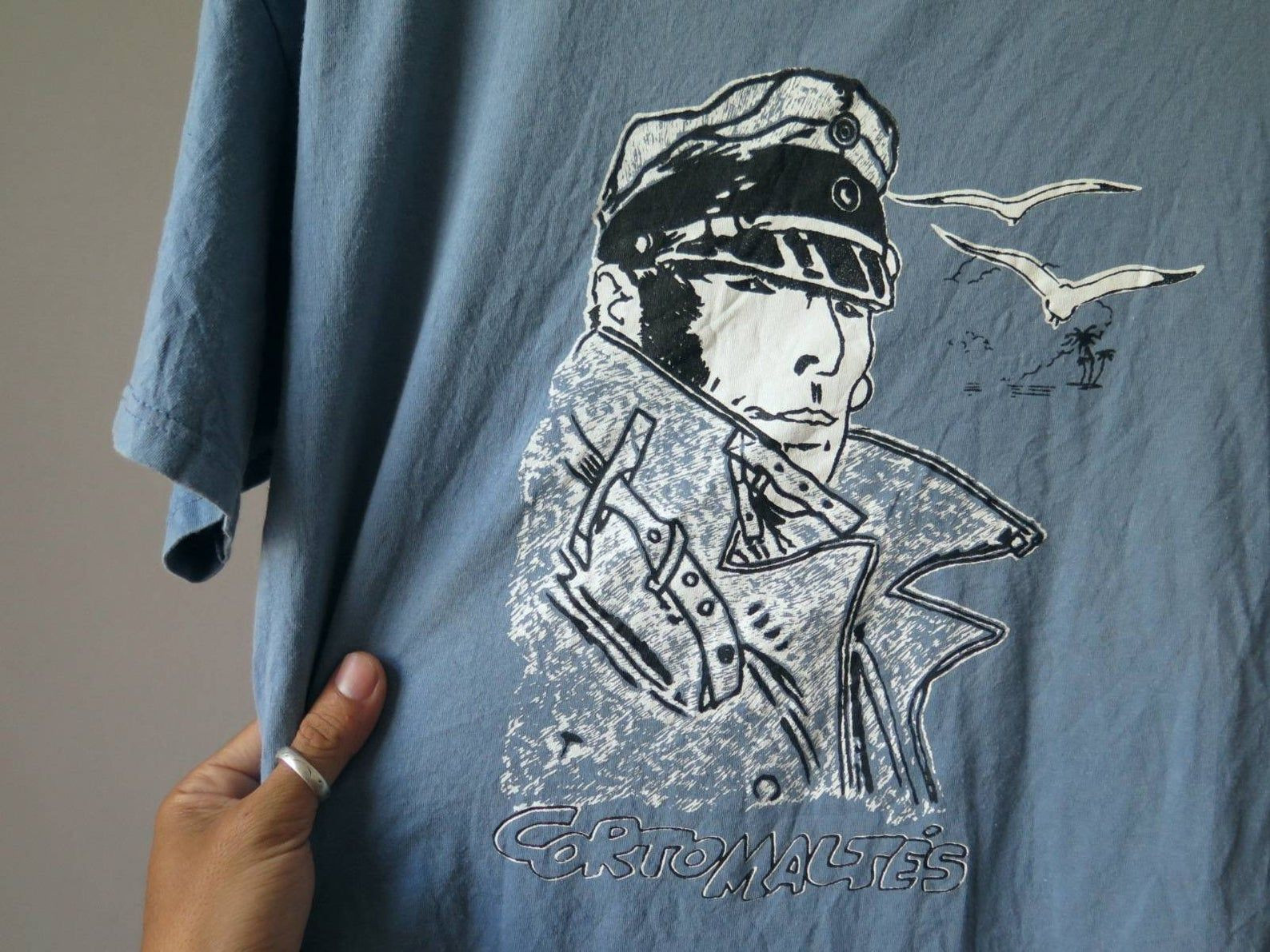 Corto Maltese Hugo Pratt Italian Comic Book Anime Adventure Sailor Sea Captain 1967 Vintage Tee Comics T-Shirt