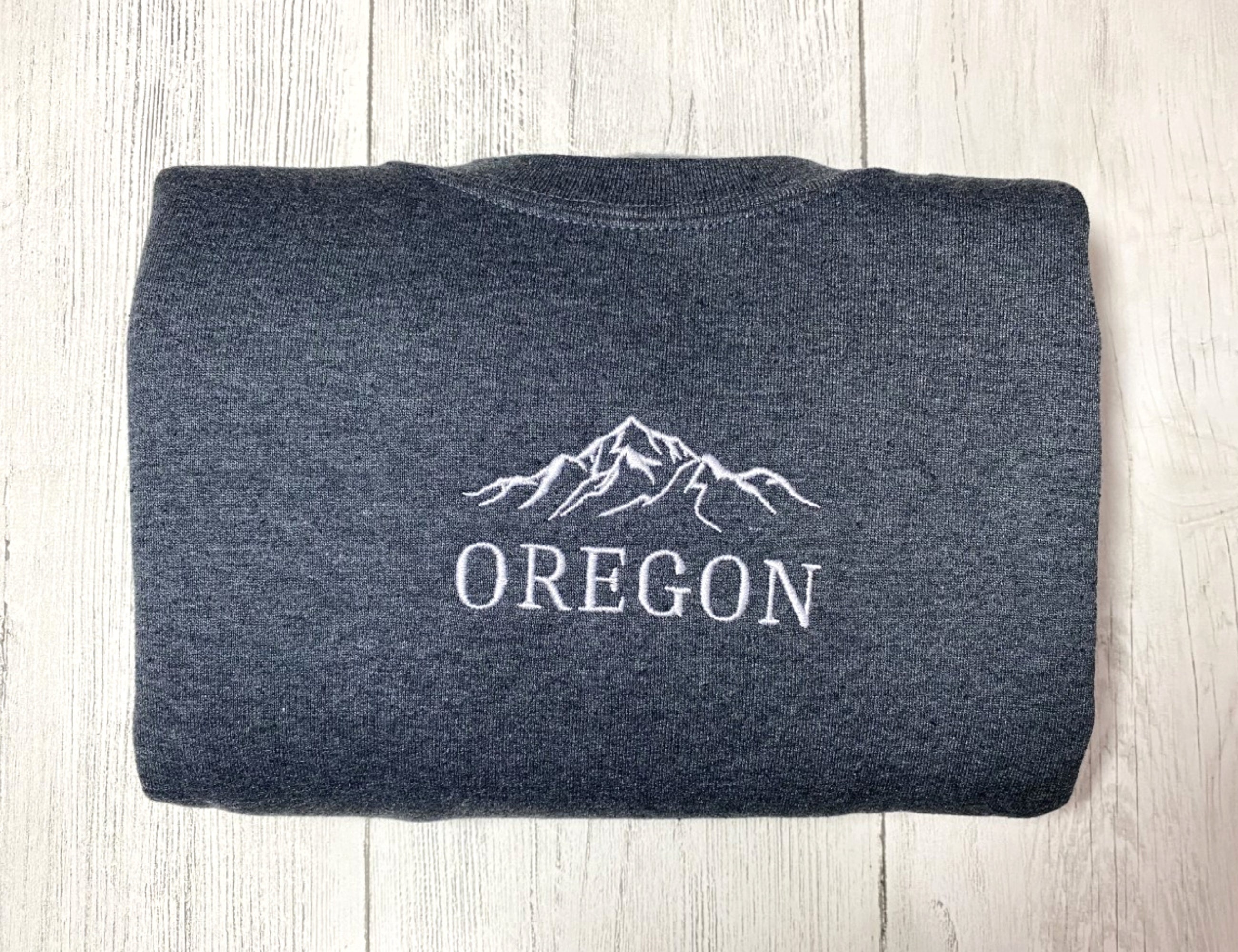 Oregon Embroidered Crewneck Sweatshirt Vintage Embroidered Sweater Nature Lover Gifts Oversized Sweatshirt College Sweatshirt Outdoors Shirt