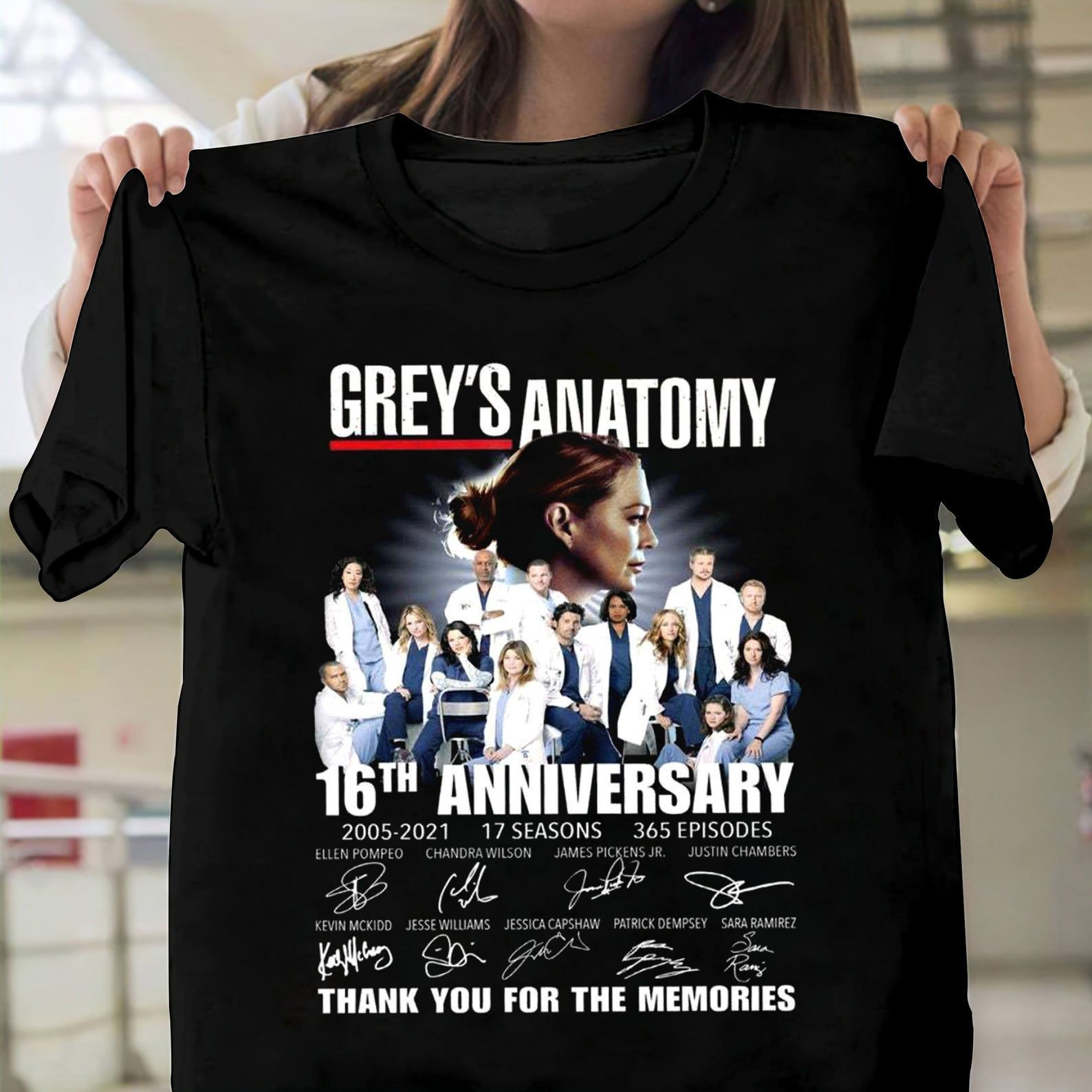 Grey’S Anatomy 16Th Anniversary 2005-2021 17 Seasons 365 Episodes Signatures Thank You For The Memories Shirt Tv Show Vintage T