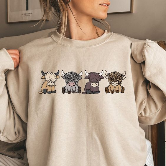 Highland Cow Sweatshirt | Cute Cow Sweatshirt | Western Crewneck | Highland Cow Shirt | Cow Gifts | Cow Shirt