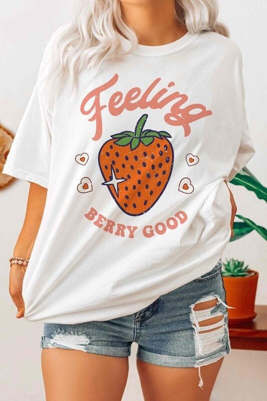 Strawberry Shirt Strawberry Print Fruit Shirt Cottagecore Shirt Botanical Shirt Aesthetic Shirt Foodie Gift Clothing Gift Vegan Shirt