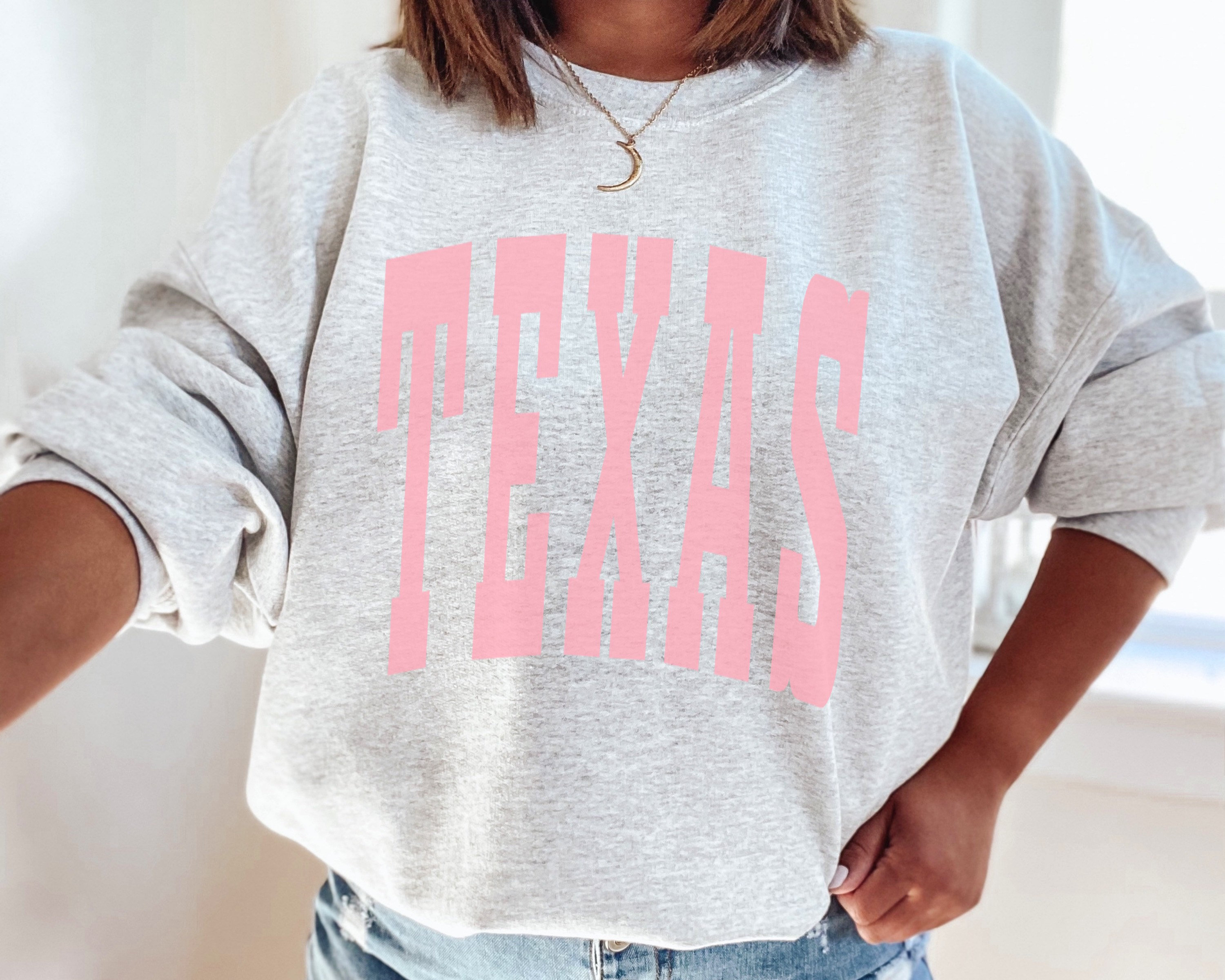 Texas Sweatshirt Trendy Crewneck College Sweatshirt Custom State Sweatshirt VSCO Sweatshirt Texas Shirt Vintage Sweatshirt Preppy Clothes