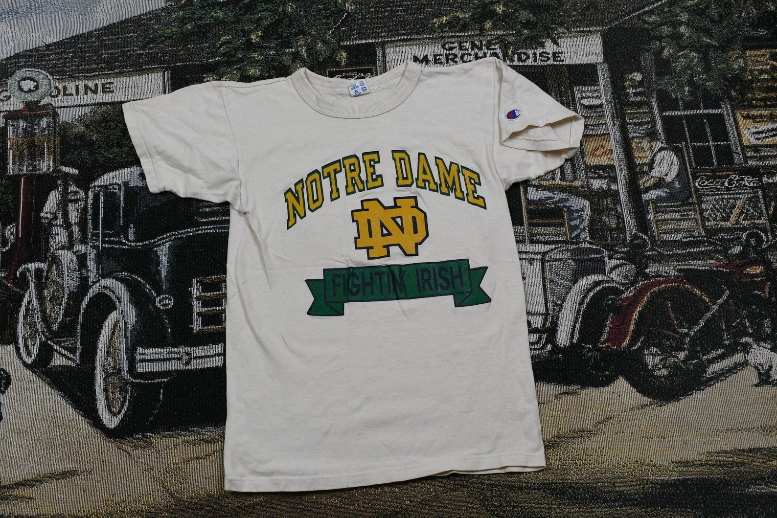 Vintage Champion / 1980S / University Of Notre Dame T-Shirt / Fighting Irish / Spell Out Graphic / Streetwear Fashion / Made In Usa