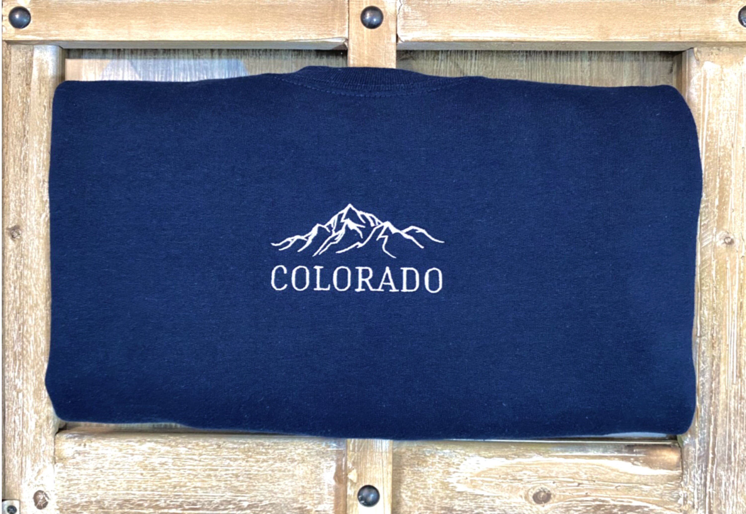 Embroidered Colorado Sweatshirt Colorado Crewneck Colorado Mountains Pullover Colorado Sweater Embroidered Home State Shirt Trendy Crewnecks