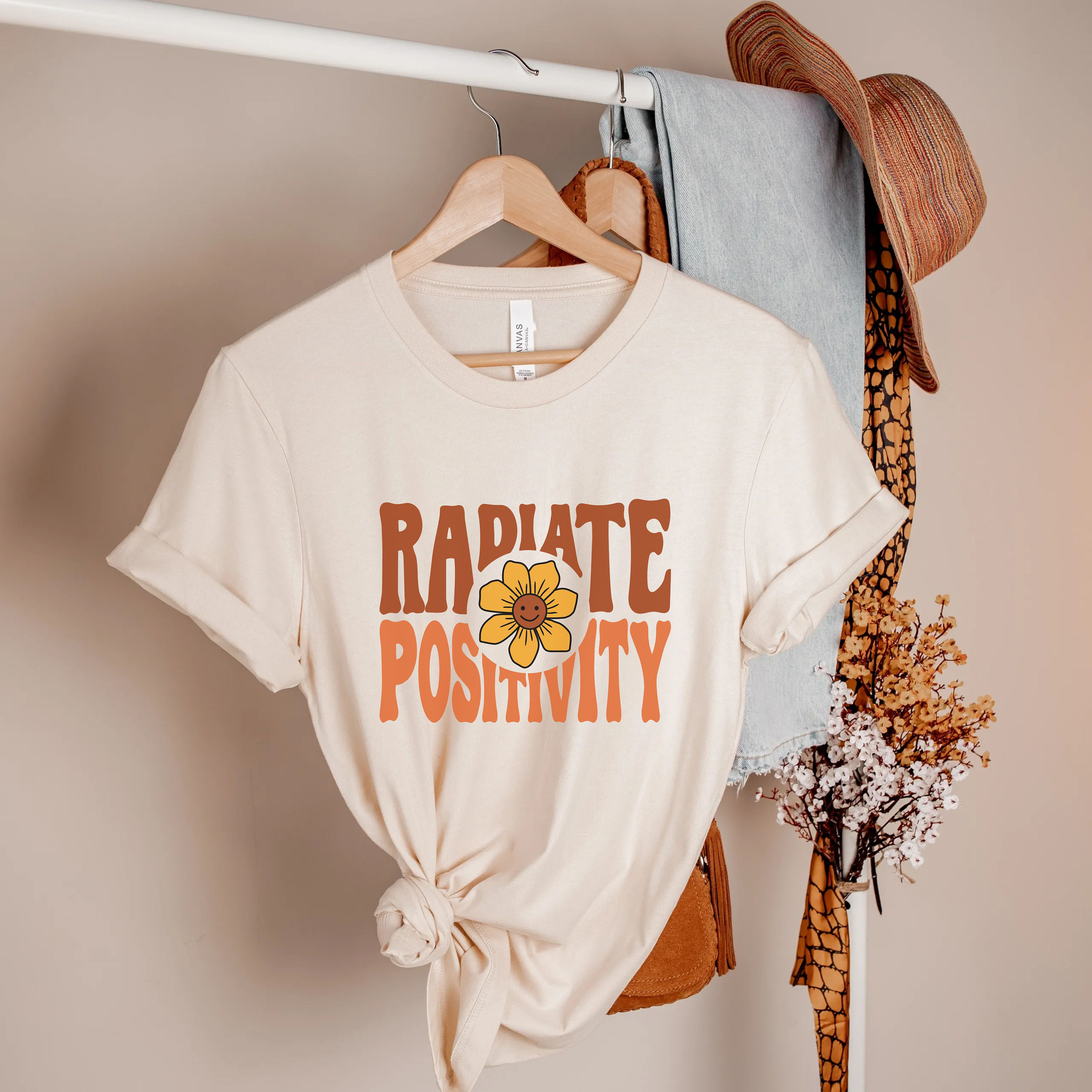 Radiate Positivity Shirt Women Inspirational Tee Empowerment T-shirt Be Positive T Shirts Positive Clothing Vintage Retro Shirt Boho Tee