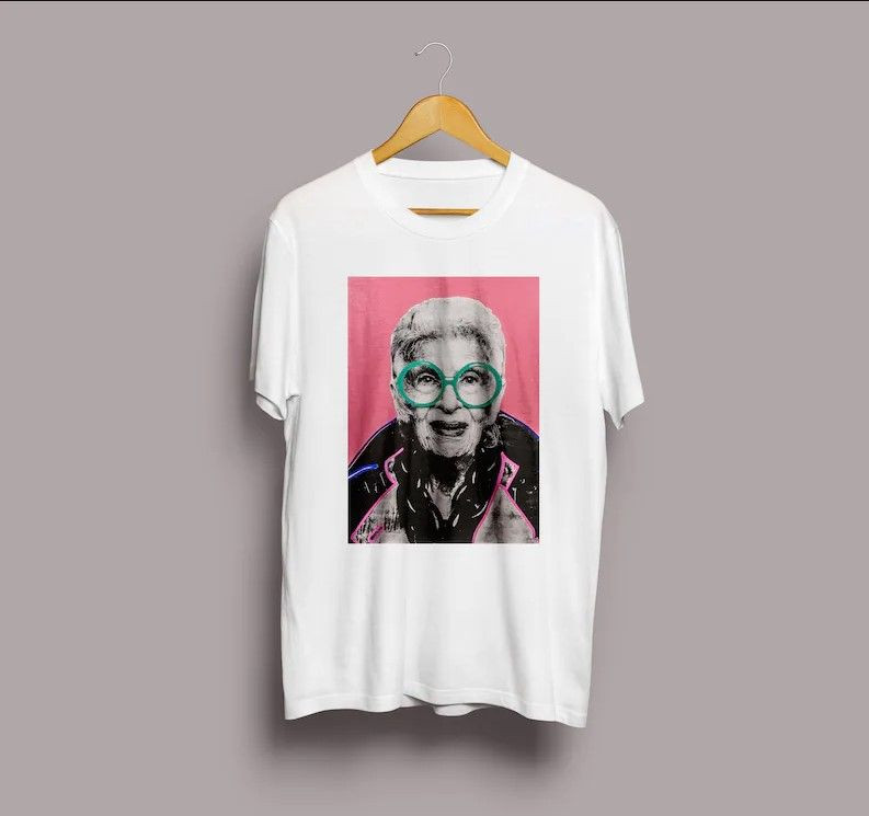 Iris Apfel Retro Pop Art T-Shirt New Pop Culture Tee Vintage T-Shirt’S Unisex Boyfriend T-Shirt